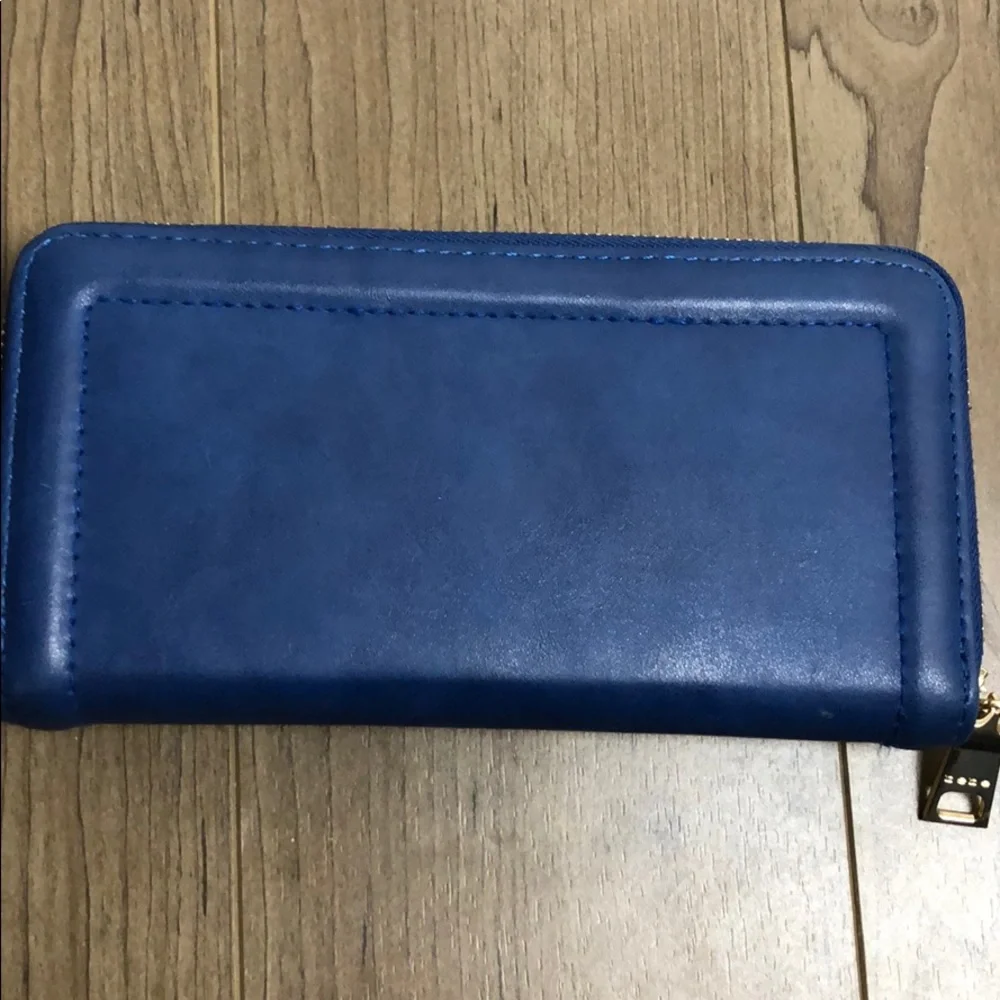 BeBe Clutch Zipper Wallet